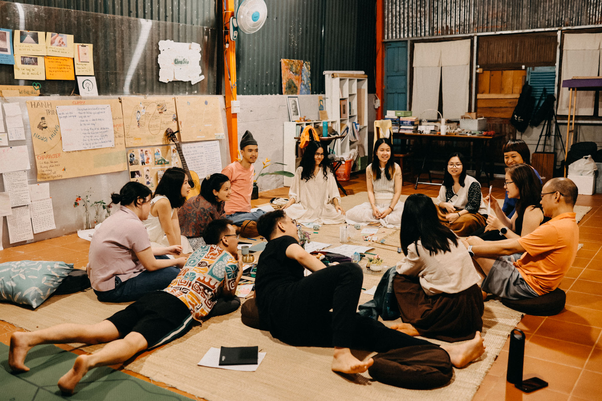 Những Viên Sỏi Lượm Lặt Lại Thành Đường